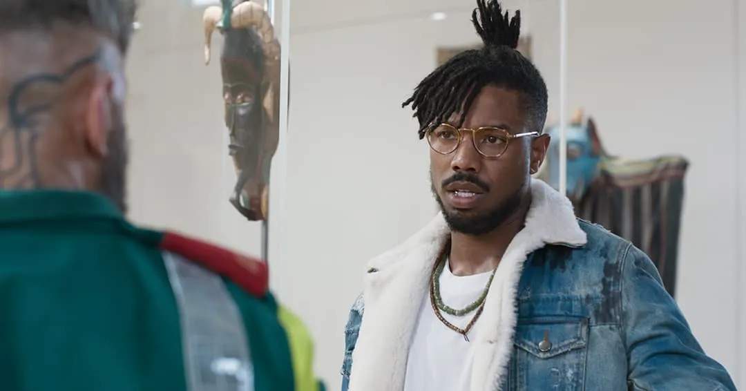 Killmonger stealing Vibranium
