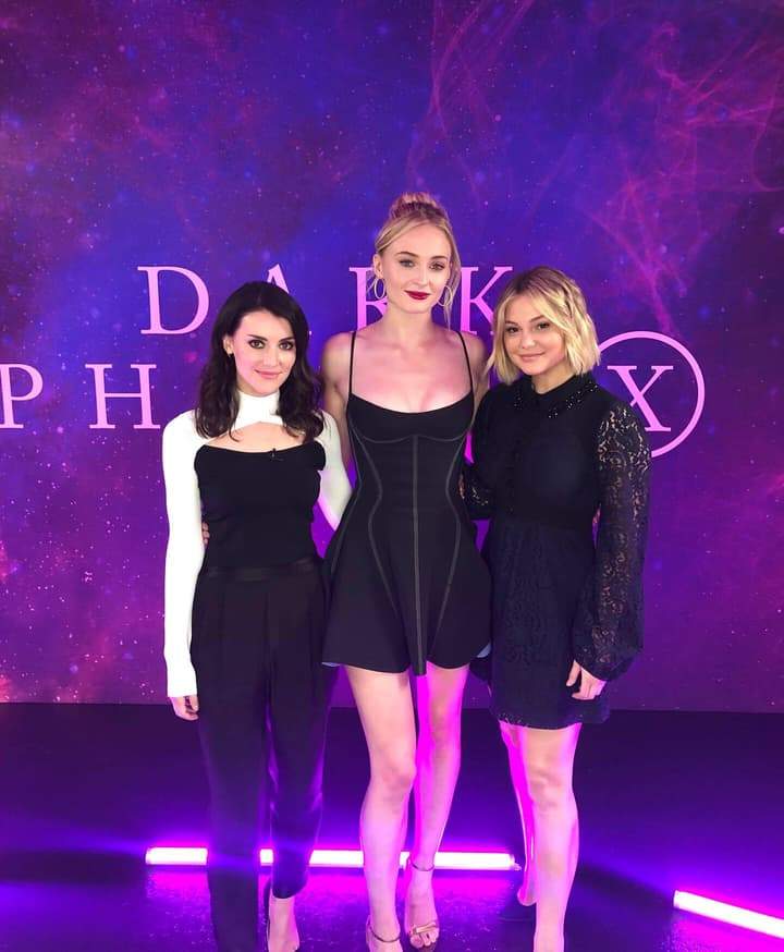 Emma Lahana, Sophie Turner, Olivia Holt