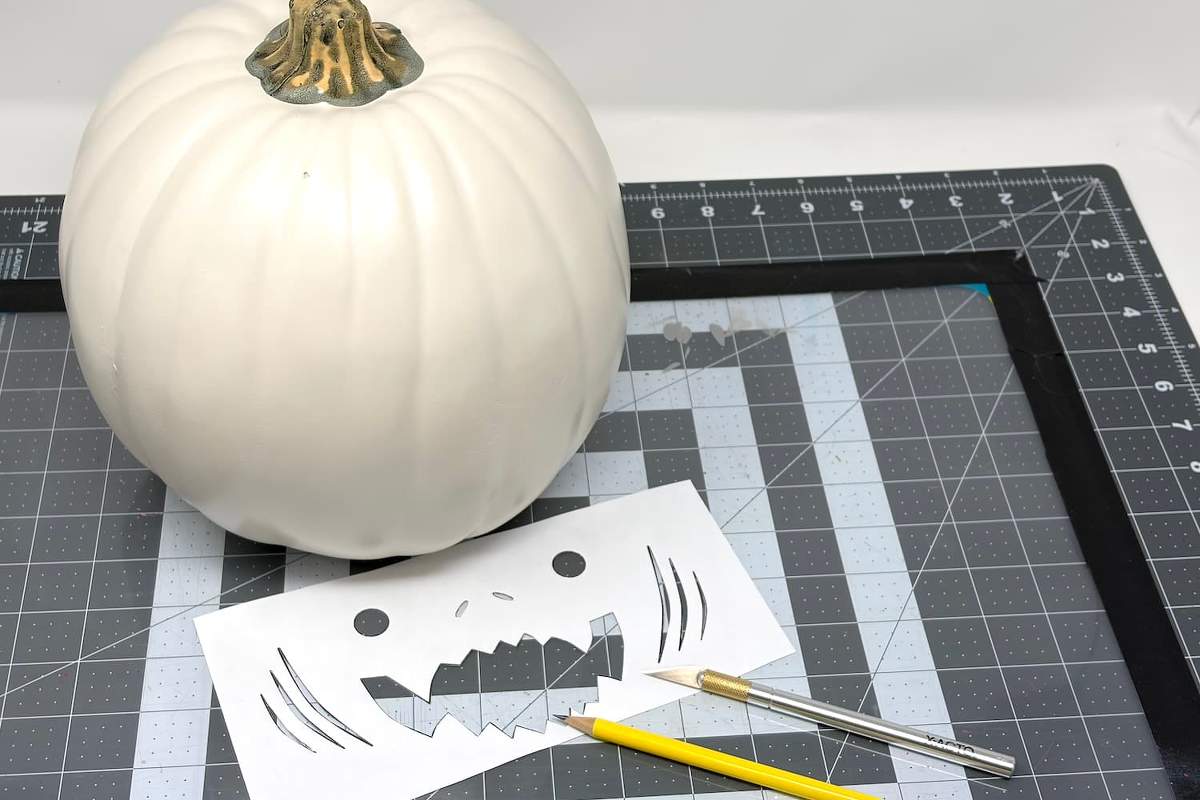 Jeff O'Lantern Step 2